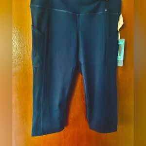 Tangerine NWT Capri Leggings Dark Navy Blue Double Side Pockets M